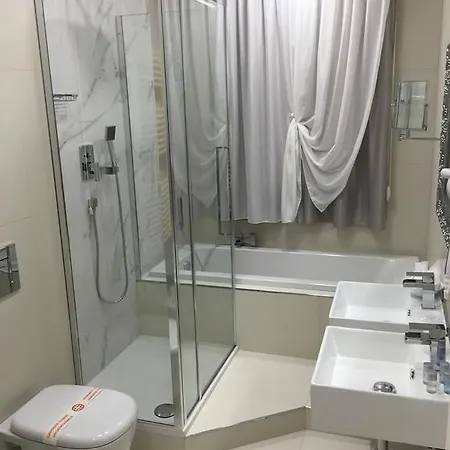 埃莉奥诺拉住宅酒店 公寓式酒店 4*