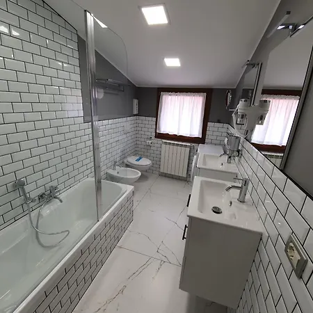 Aparthotel Eleonora 4*