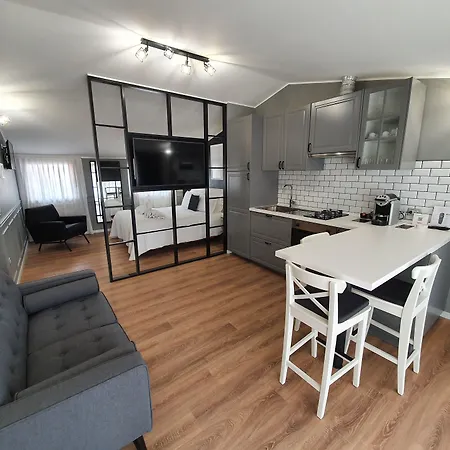 埃莉奥诺拉住宅酒店 4*