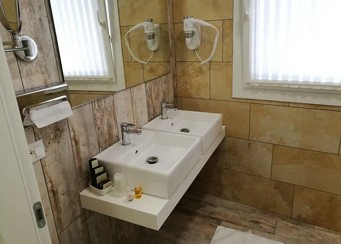 Ξενοδοχείο με διαμερίσματα Eleonora