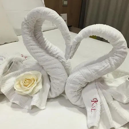 Eleonora Aparthotel