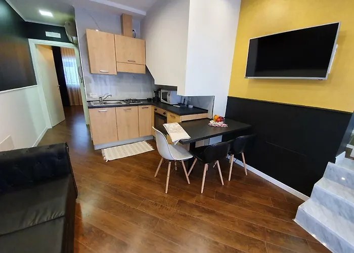 Eleonora Aparthotel 4*